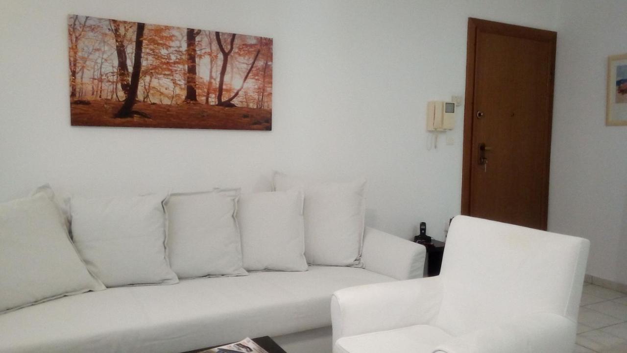 Suite Home Атина Екстериор снимка